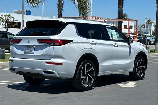 2023 Mitsubishi Outlander SEL 2.5 2WD