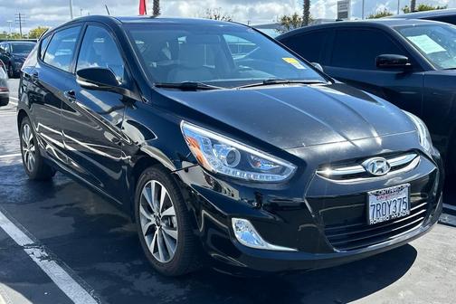 Ultra Black Pearl 2016 Hyundai Accent Sport