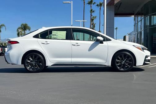 Ice Cap 2026 Toyota Corolla SE