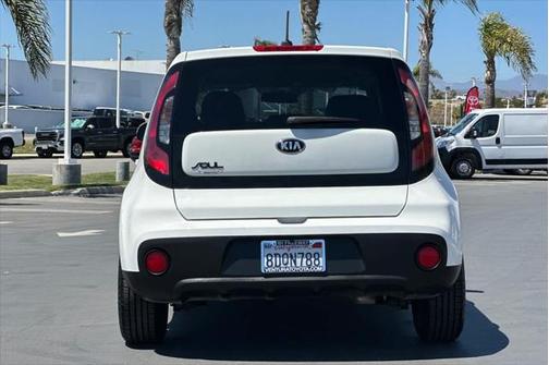 2018 Kia Soul Base
