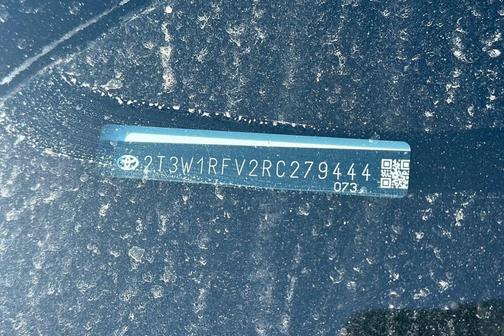 Ice Cap 2024 Toyota RAV4 XLE