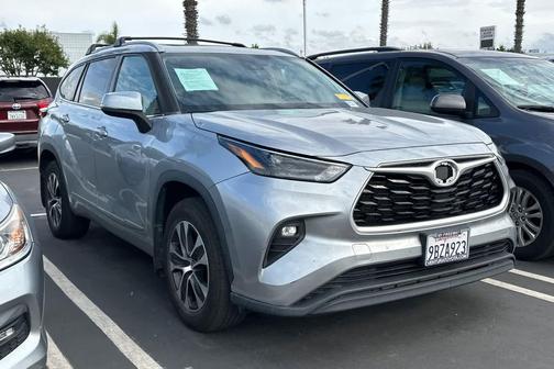 2022 Toyota Highlander XLE