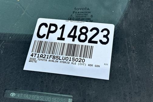 2020 Toyota Avalon Hybrid XLE