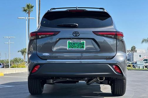 2025 Toyota Highlander XLE
