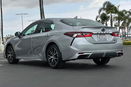 2023 Toyota Camry SE