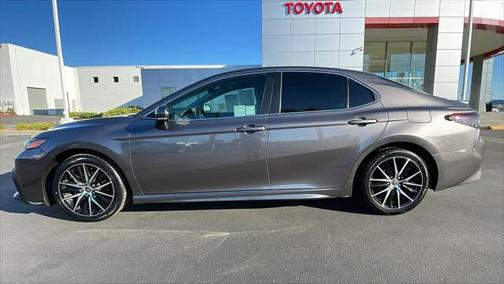 Predawn Gray Mica 2022 Toyota Camry SE