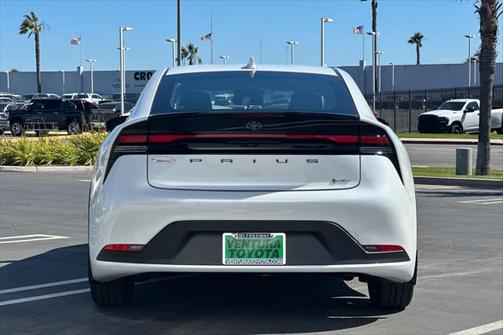 2025 Toyota Prius LE