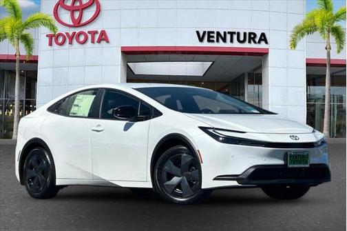 2025 Toyota Prius LE
