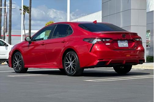 2022 Toyota Camry SE