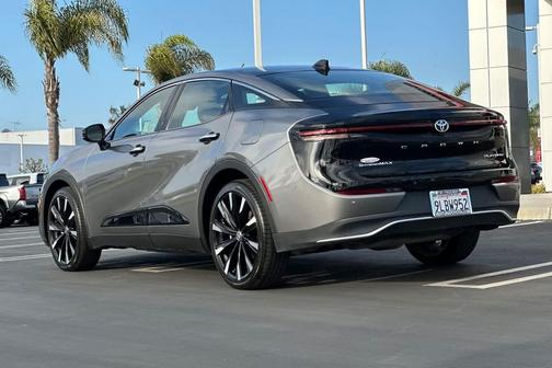 2024 Toyota Crown Platinum