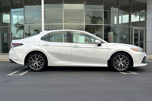 2023 Toyota Camry XLE