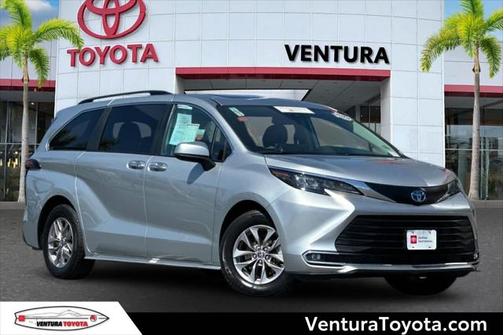 2024 Toyota Sienna XLE 8 Passenger