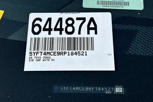 Ice Cap/Midnight Black Metallic 2024 Toyota Corolla XSE