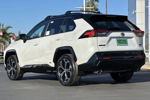2025 Toyota RAV4 Hybrid SE