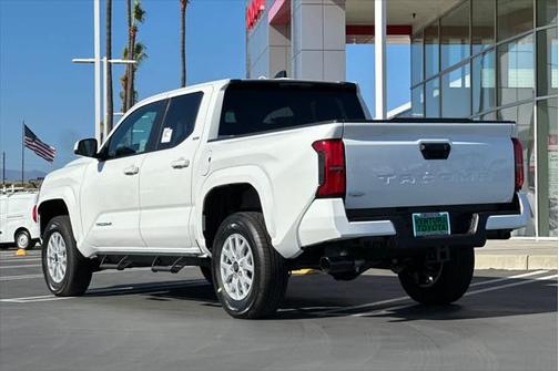 2025 Toyota Tacoma SR5