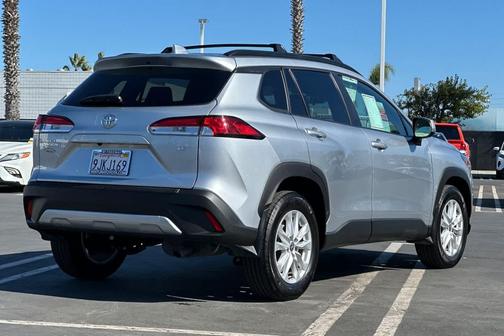 2023 Toyota Corolla Cross LE