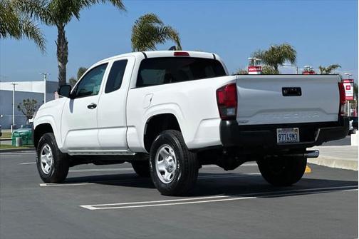 2022 Toyota Tacoma SR