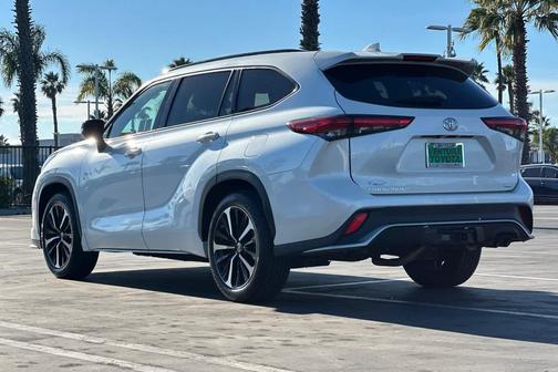 2021 Toyota Highlander XSE