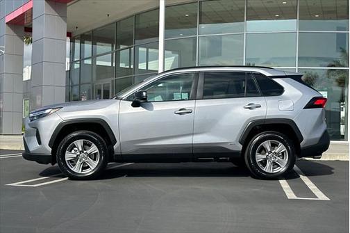 2024 Toyota RAV4 Hybrid LE