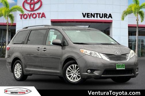 2017 Toyota Sienna XLE