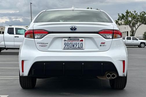 2025 Toyota Corolla Hybrid SE