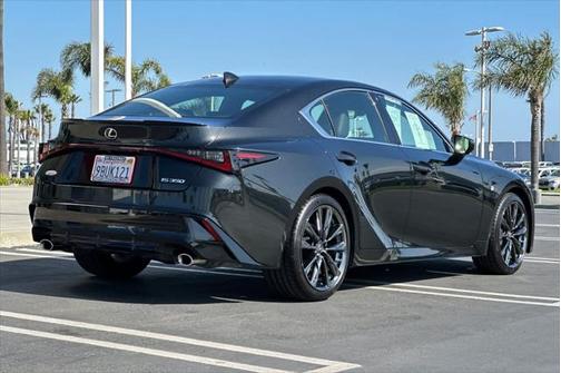 2022 Lexus IS 350 Base