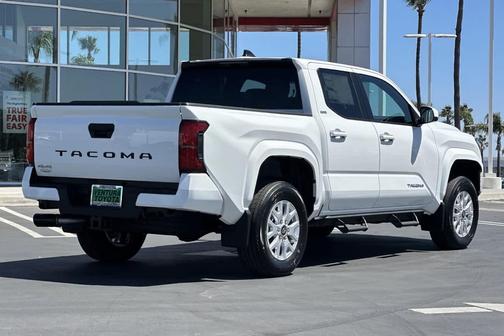 2025 Toyota Tacoma SR5