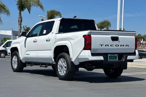 2025 Toyota Tacoma SR5