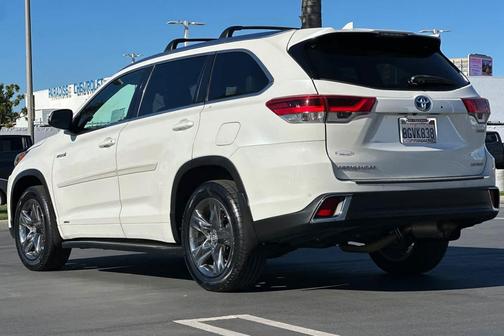 2019 Toyota Highlander Hybrid Platinum