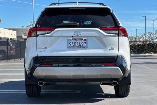2025 Toyota RAV4 Hybrid SE