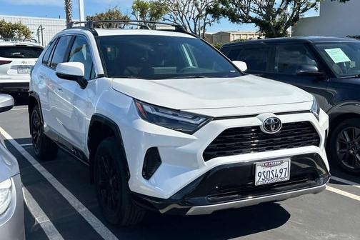 2025 Toyota RAV4 Hybrid SE