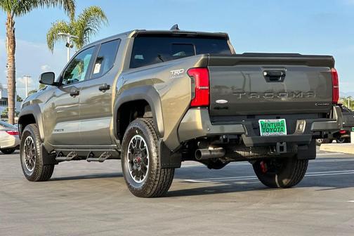 2026 Toyota Tacoma Hybrid TRD Off Road