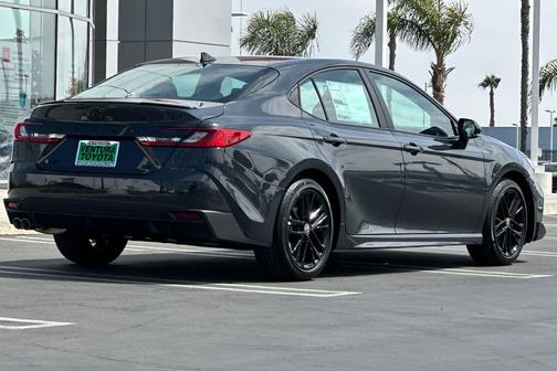 Underground 2026 Toyota Camry SE