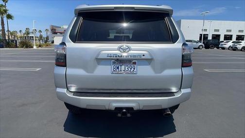 Classic Silver Metallic 2019 Toyota 4Runner SR5