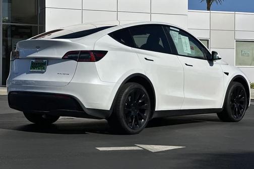 2023 Tesla Model Y AWD