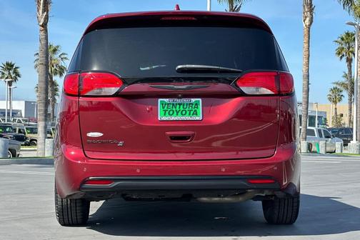 2020 Chrysler Pacifica Touring L