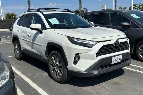 2022 Toyota RAV4 XLE Premium