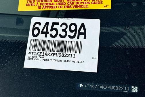 Wind Chill Pearl/Midnight Black Metallic 2023 Toyota Camry XSE