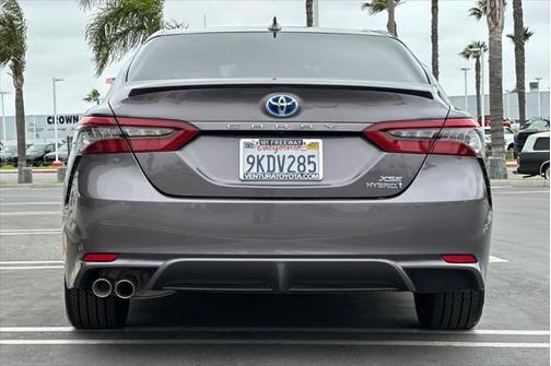 2024 Toyota Camry Hybrid SE