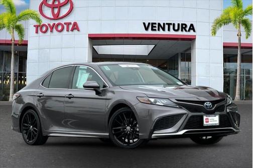 2024 Toyota Camry Hybrid SE