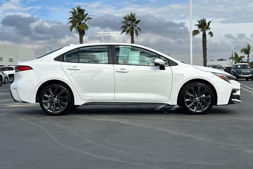 2025 Toyota Corolla SE