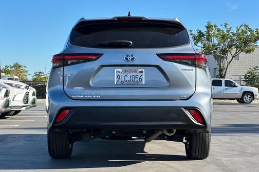 2024 Toyota Highlander Hybrid LE