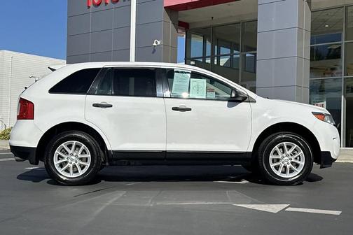 2014 Ford Edge SE