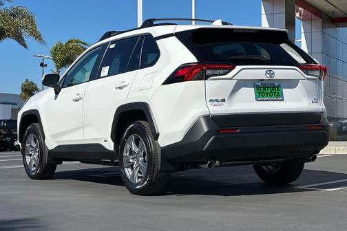 2025 Toyota RAV4 Hybrid LE