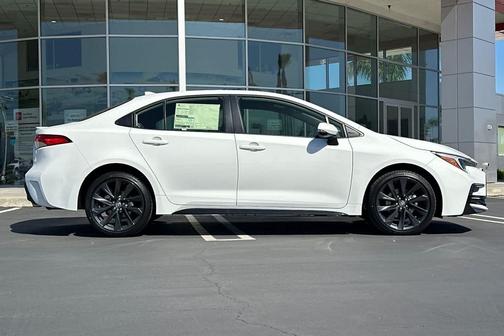 2026 Toyota Corolla Hybrid SE