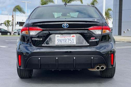 2024 Toyota Corolla Hybrid SE