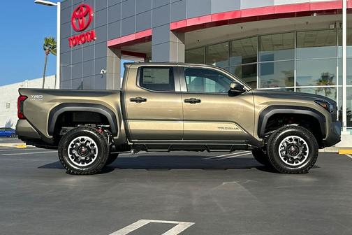2025 Toyota Tacoma TRD Off Road