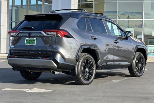 2023 Toyota RAV4 Hybrid SE
