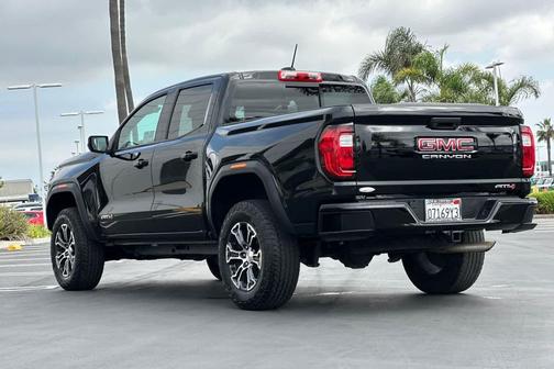 2023 GMC Canyon AT4