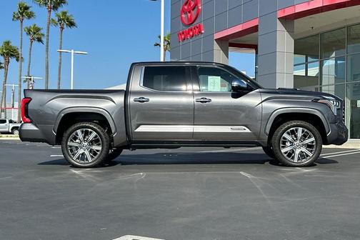 2023 Toyota Tundra Hybrid Capstone